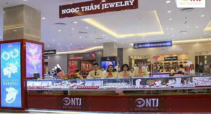 Giá vàng Ngọc Thẩm hôm nay 05/10/2024 bao nhiêu tiền 1 chỉ?