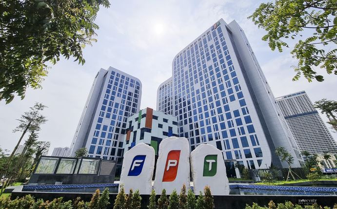 GIỚI THIỆU VỀ TẬP ĐOÀN FPT ( FPT TELECOM )