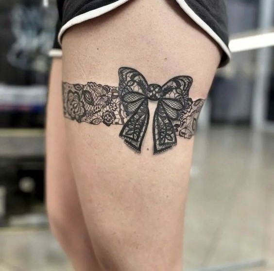 150 hình xăm đùi mini cho nam và nữ đẹp nhất năm nay - Genztattoo