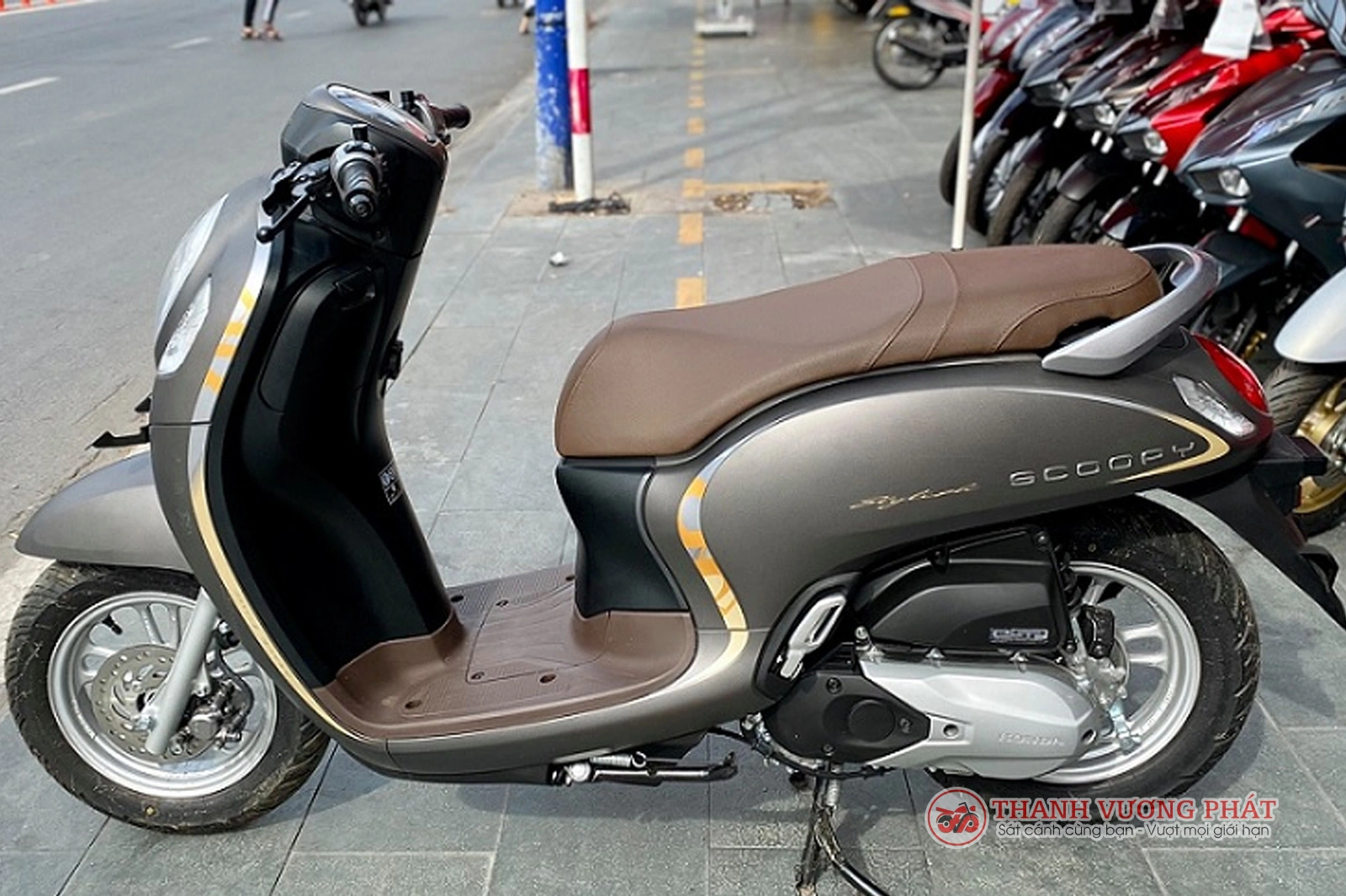 Scoopy 110 Nhập khẩu