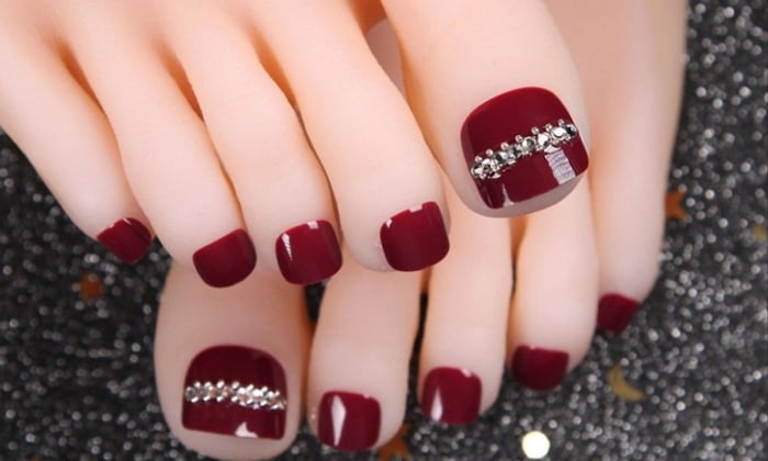 Danh sách Top 30+ Mẫu nail sơn móng chân màu đỏ rượu quyến rũ, 'chanh sả'