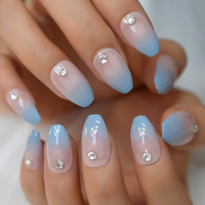 55+ Mẫu nail màu xanh dương nhạt: Làm đẹp nhẹ nhàng, cuốn hút cho phái đẹp