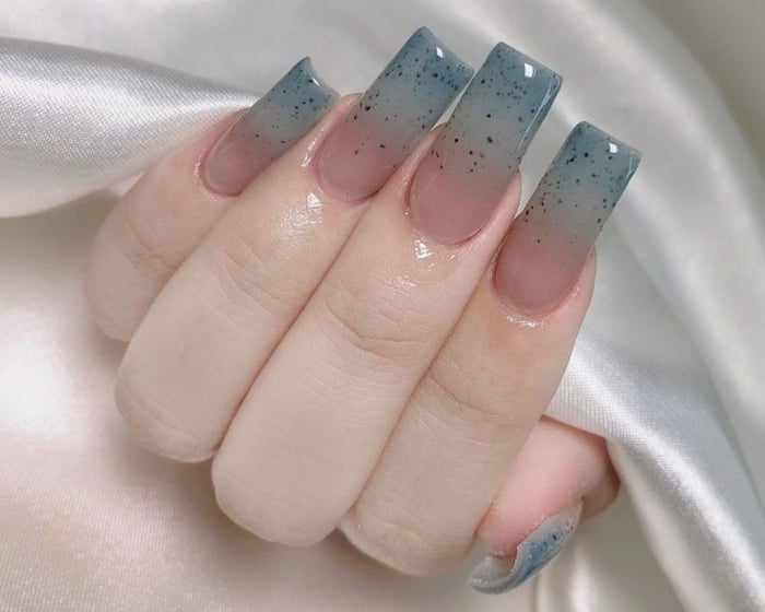 55+ Mẫu nail màu xanh dương nhạt: Làm đẹp nhẹ nhàng, cuốn hút cho phái đẹp