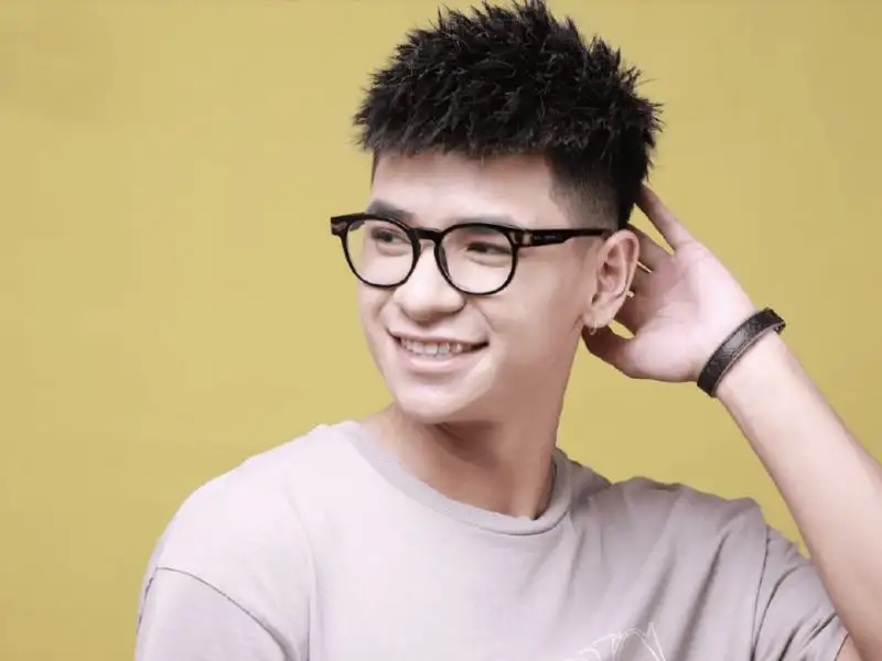 10+ Kiểu Tóc Mohican Nam Dài Được Yêu Thích Nhất Hiện Nay - Coolmate