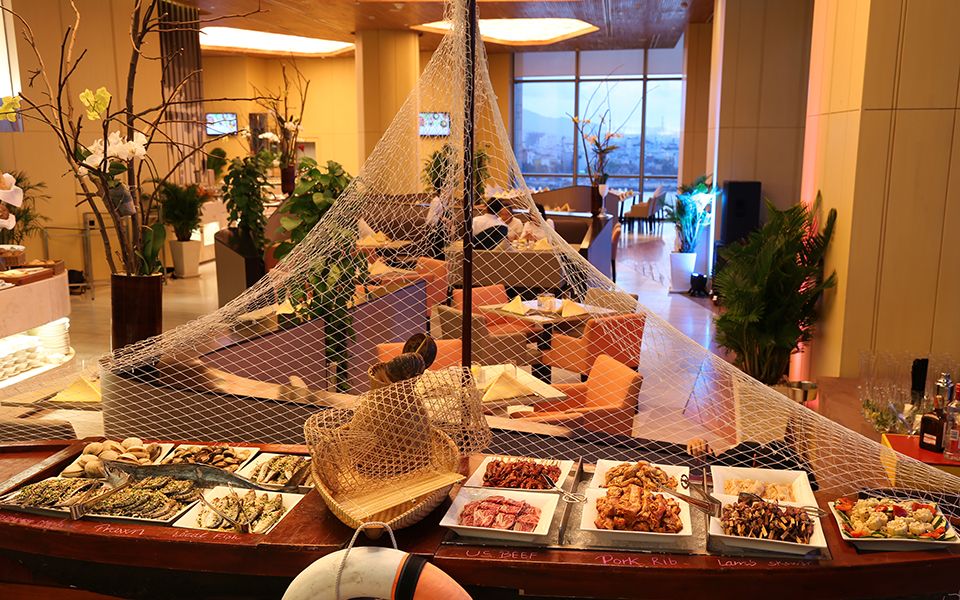 15 ĐỊA CHỈ NHÀ HÀNG BUFFET HẢI SẢN ĐÀ NẴNG NGON, NỔI TIẾNG 2022 | Vincom