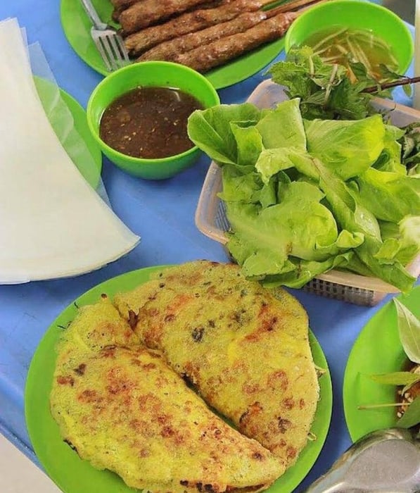 Những địa chỉ bánh xèo thơm ngon tại Hà Nội mà bạn không nên bỏ lỡ