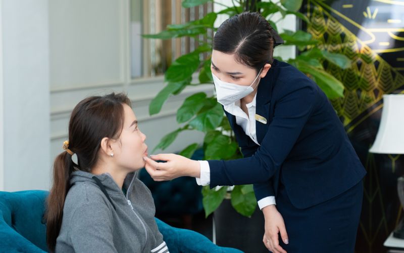 Phun xăm môi là gì? Kỹ thuật và quy trình phun xăm môi tại spa